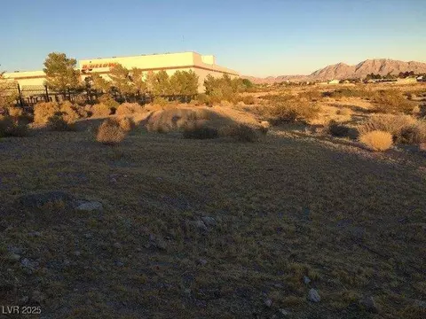 Clayton, North Las Vegas, NV 89032