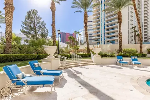 2857 Paradise Rd #2204, Las Vegas, NV 89109