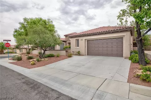 2120 Twin Falls Dr, Henderson, NV 89044