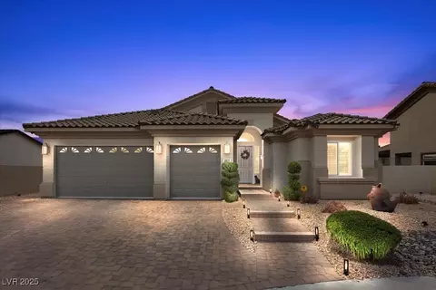 8911 Lansberry Ct, Las Vegas, NV 89147