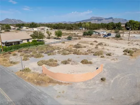 186 N Linda St, Pahrump, NV 89060