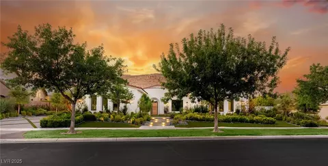 26 Greenside Dr, Las Vegas, NV 89141
