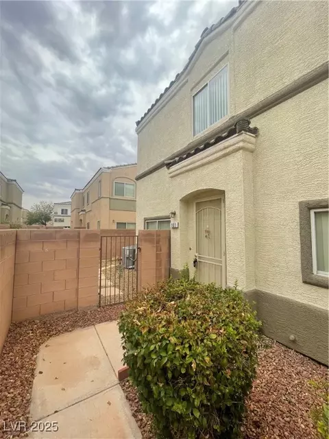 6324 Rolling Rose St #2, North Las Vegas, NV 89081