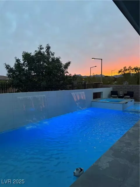 260 Tarragona Breeze Ave, Las Vegas, NV 89138