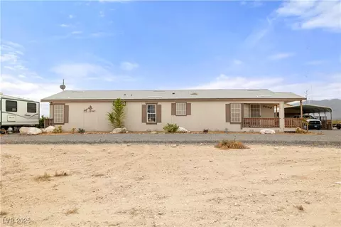 9040 Desert Ln, Pahrump, NV 89048