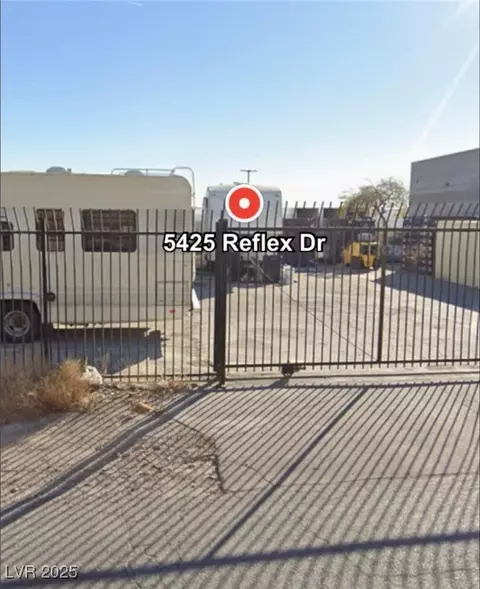 5425 Reflex Dr, Las Vegas, NV 89156
