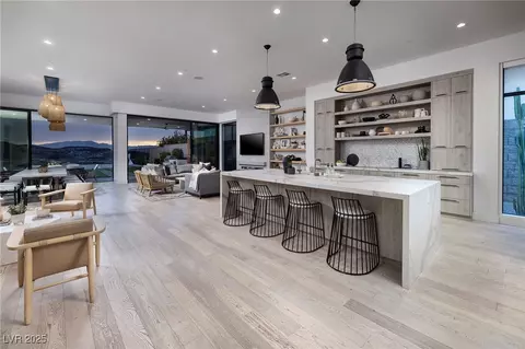 523 Serenity Point Dr, Henderson, NV 89012