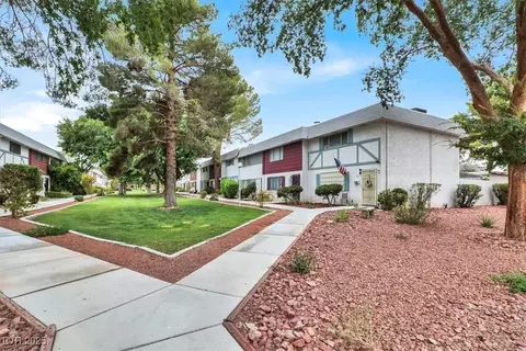 421 Greenbriar Townhouse Way, Las Vegas, NV 89121