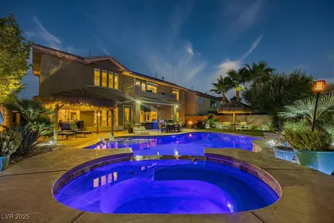7517 Royal Crystal St, Las Vegas, NV 89149