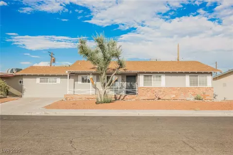 2101 Las Flores St, Las Vegas, NV 89102