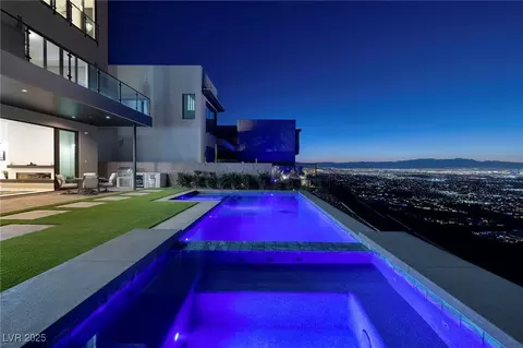 601 Overlook Rim Dr, Henderson, NV 89012