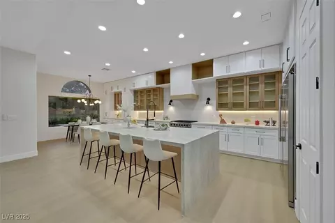 2621 Spalding Dr, Las Vegas, NV 89134