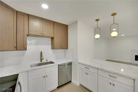 328 S Buffalo Dr #101, Las Vegas, NV 89145