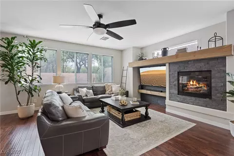 9807 Red Deer St, Las Vegas, NV 89143