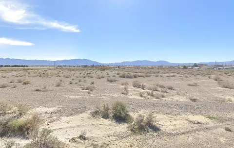 930 S Apache St, Pahrump, NV 89048