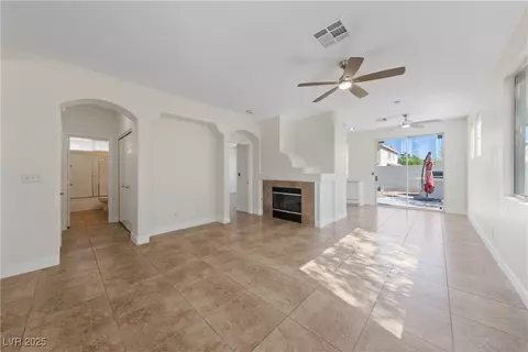 10600 Lace Vine Arbor Ave, Las Vegas, NV 89144