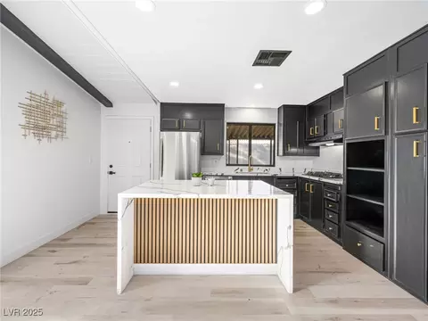3532 Isle Royale Dr, Las Vegas, NV 89122