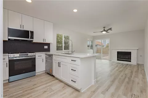 7777 Barbican Ct, Las Vegas, NV 89147