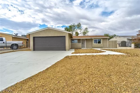 1004 Stone River Dr, North Las Vegas, NV 89030