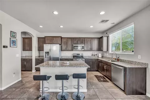 5941 Galway Bay St, North Las Vegas, NV 89081