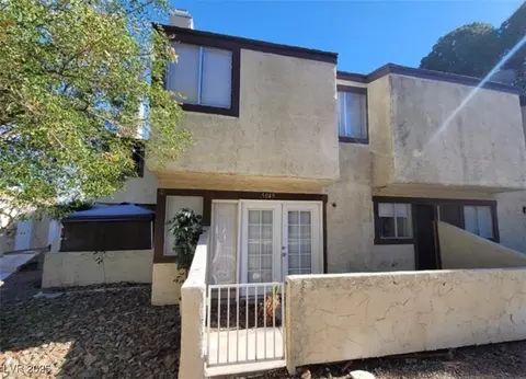 5049 Spencer St #D, Las Vegas, NV 89119