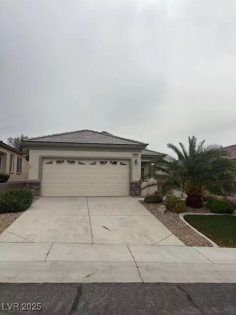 2561 Cosmic Dust St, Henderson, NV 89044