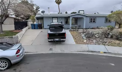 807 Larch Ct, Las Vegas, NV 89145