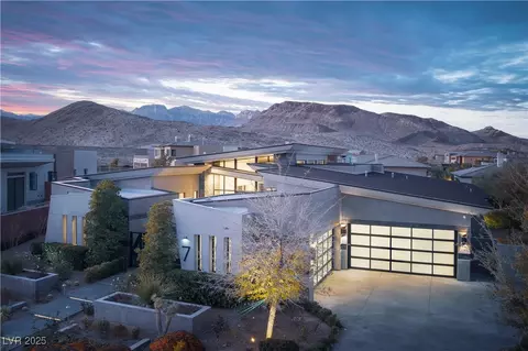 7 Morning Glow Ln, Las Vegas, NV 89135