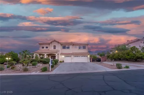 6632 Isolated Ave, Las Vegas, NV 89110