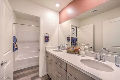 Bath - 564 Ruby Robin Ave #LOT 710, Henderson, NV 89011 photo 2 of 3