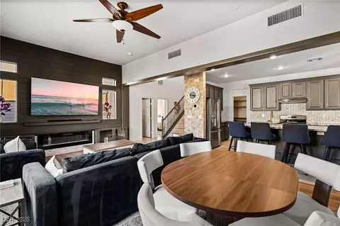 10420 Garland Grove Way, Las Vegas, NV 89135