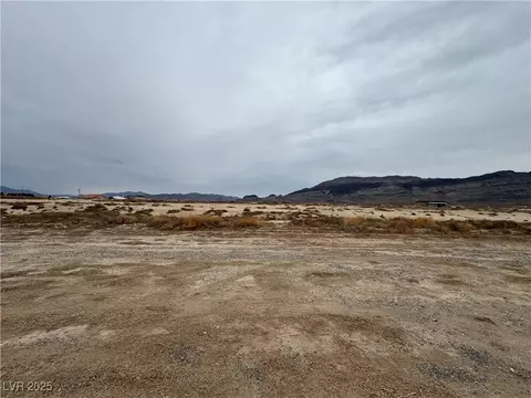 5560 N Linda St, Pahrump, NV 89060