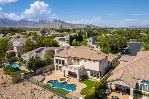 9509 Queen Charlotte Dr, Las Vegas, NV 89145