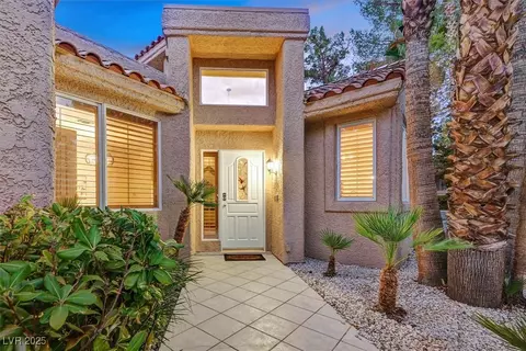8294 Round Hills Cir, Las Vegas, NV 89113