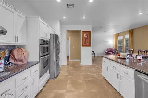 9900 Summer Ash Ct #101, Las Vegas, NV 89134