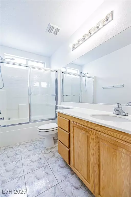 Bath - 8290 Golden Cypress Ave, Las Vegas, NV 89117 photo 3 of 8
