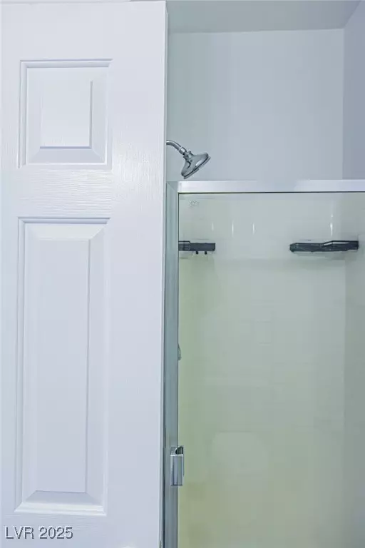 Bath - 8290 Golden Cypress Ave, Las Vegas, NV 89117 photo 2 of 8