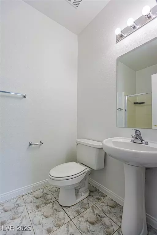 Bath - 8290 Golden Cypress Ave, Las Vegas, NV 89117 photo 1 of 8