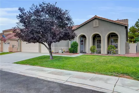 913 Bear Mountain Ave, North Las Vegas, NV 89031