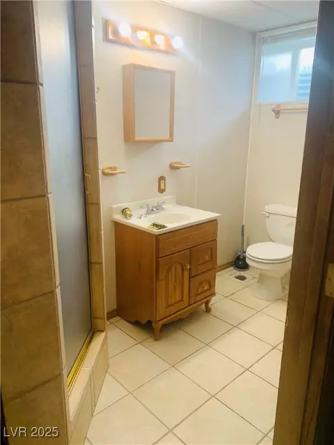 Bath - 875 Avenue N, Ely, NV 89301 photo 2 of 3