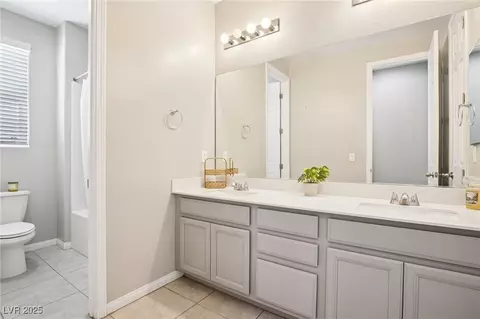 Bath - 172 Lunga Ave, Henderson, NV 89011 photo 1 of 2