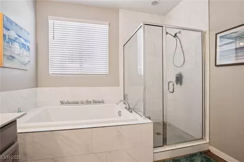 Bath - 172 Lunga Ave, Henderson, NV 89011 photo 2 of 2