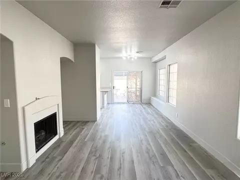 7232 Deer View Ct, Las Vegas, NV 89113