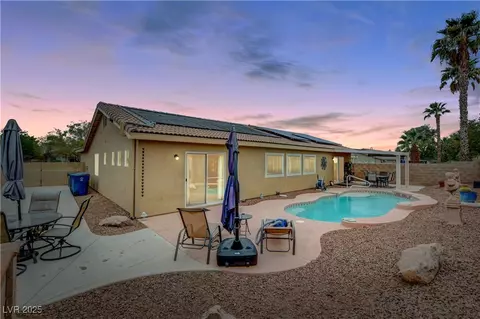 8225 Dusty Valley Ct, Las Vegas, NV 89131