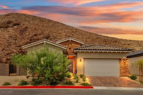 141 Cabo Cruces Dr, Henderson, NV 89011