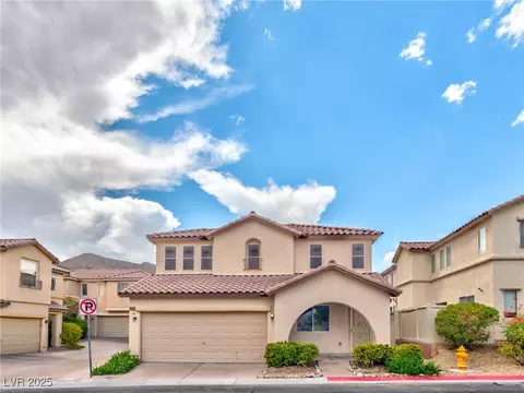 3945 Bayamon St, Las Vegas, NV 89129