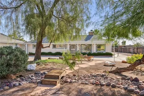 1744 Leonard Ln, Las Vegas, NV 89108