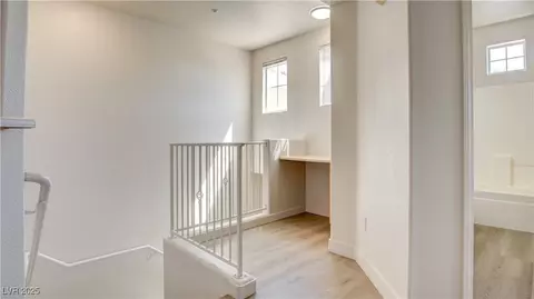 5855 Valley Dr #2097, North Las Vegas, NV 89031