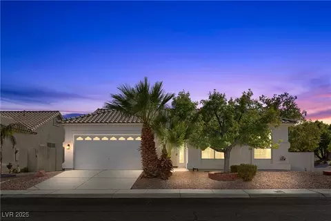 8017 Wedlock Ln, Las Vegas, NV 89129