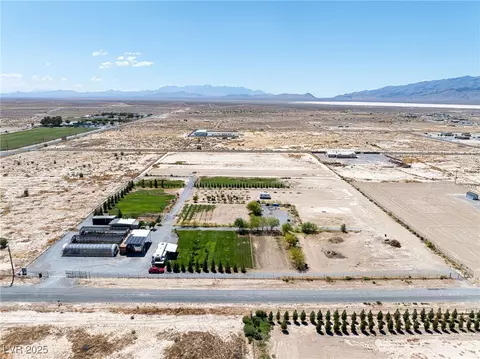 2871 E Begonia St, Pahrump, NV 89048